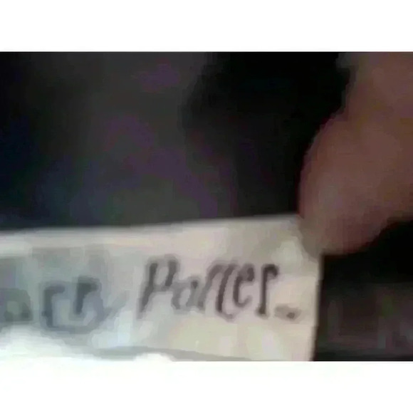 Danielle Nicole Harry Potter Gryffindor Uniform Clutch Red Optional Strap - Picture 6 of 9